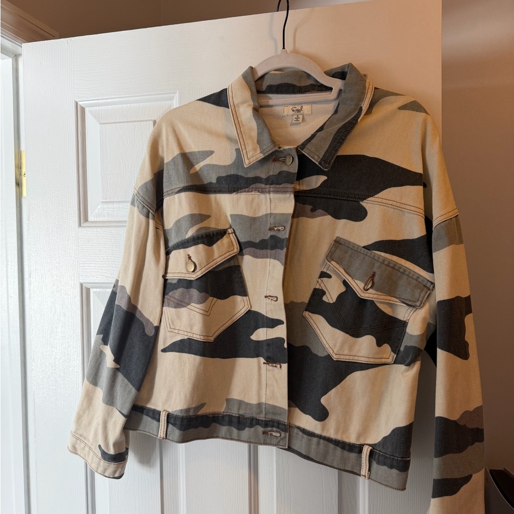 Easel Camouflage Utility Jacket